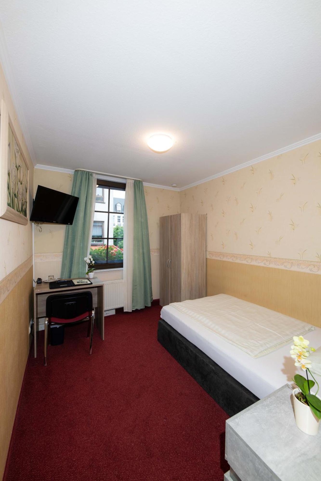 Hotel Am Rathaus Menden Εξωτερικό φωτογραφία